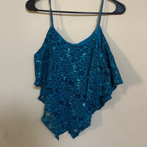 Crop top - Picture 2 of 2